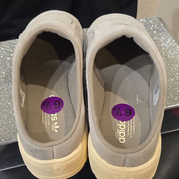 Adidas Rivalry Mule Shoes- Putty Beige/Warm Vanilla - Picture 10 of 12